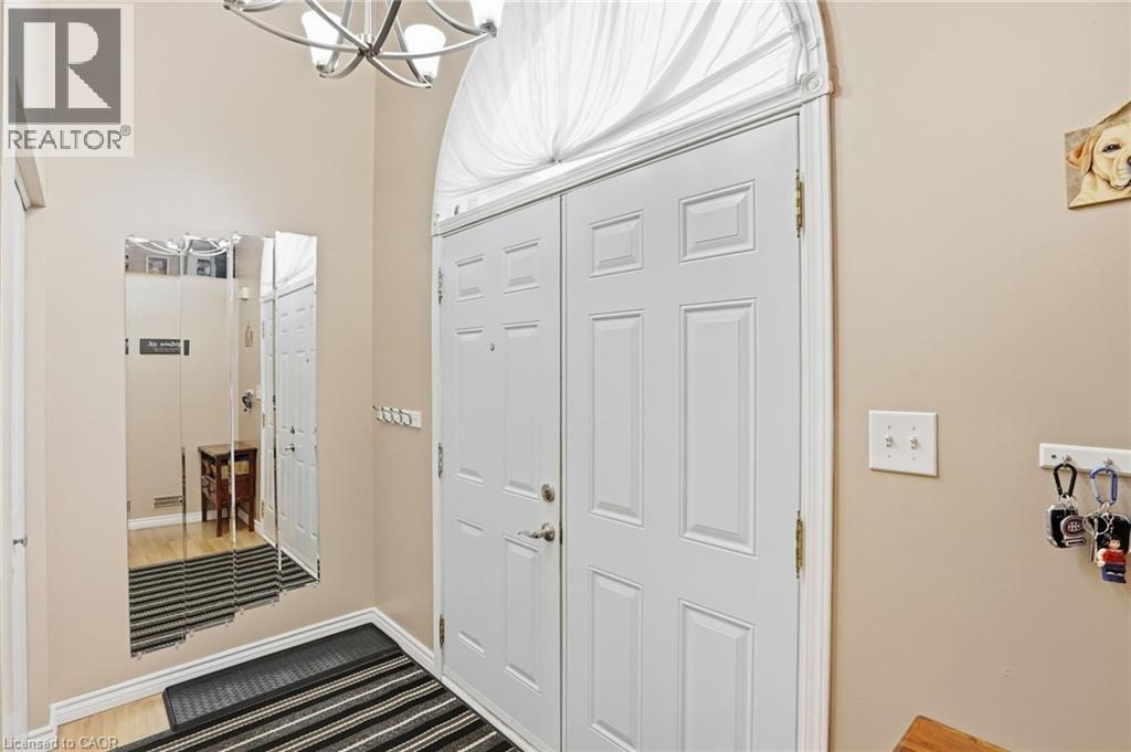 593 GREY Street - 5
