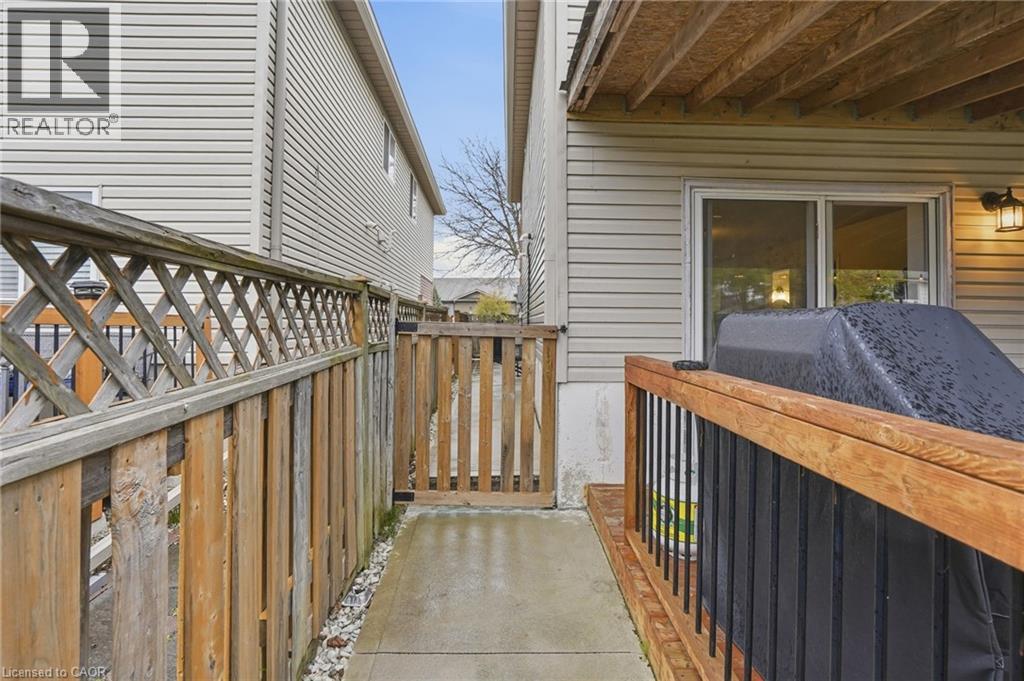 593 GREY Street - 42