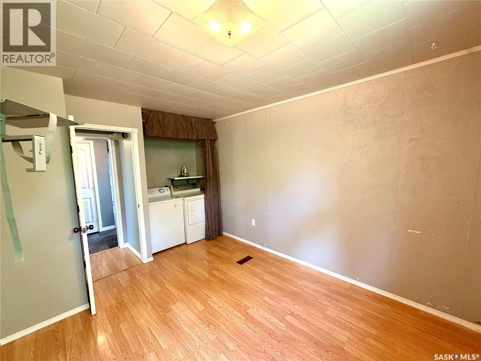 204 4th STREET E - 13