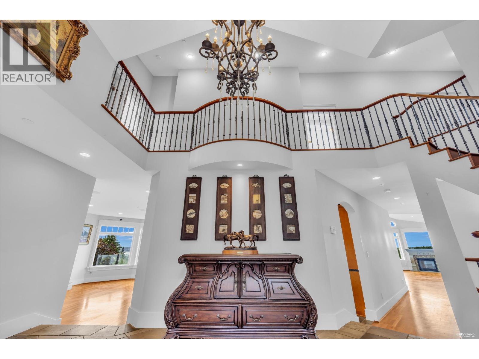 2340 ORCHARD LANE, West Vancouver