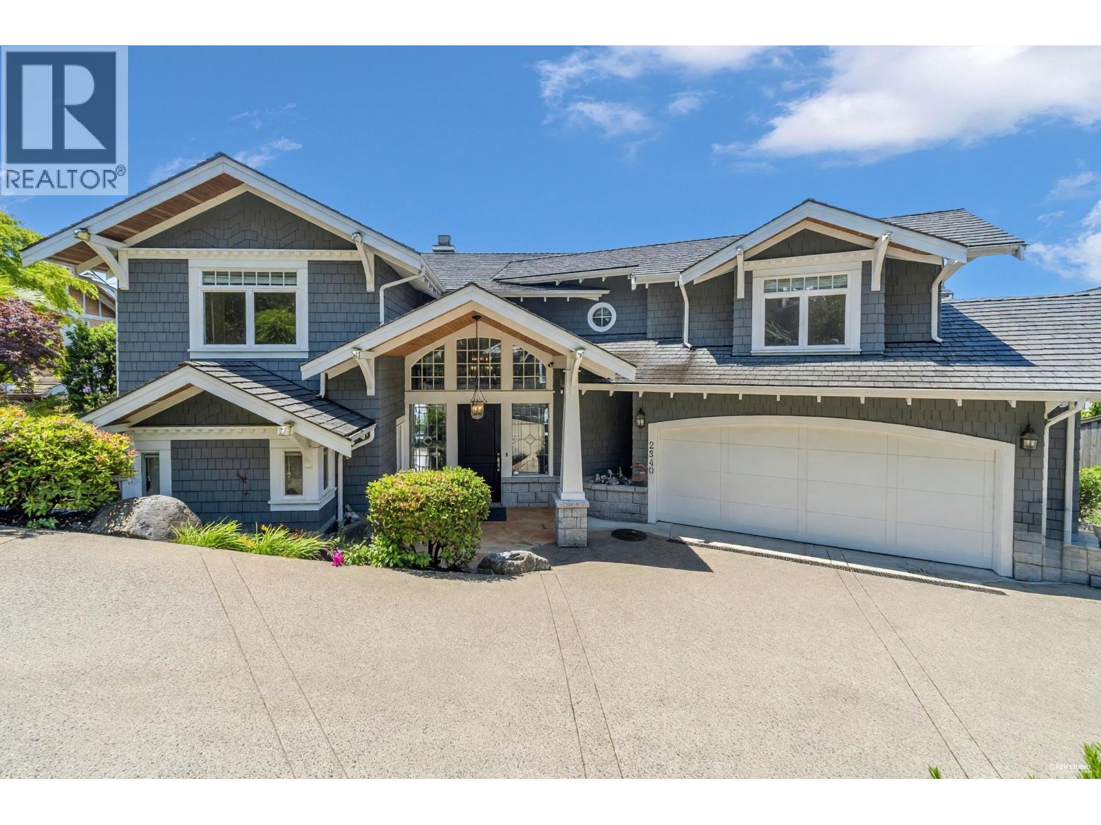 2340 ORCHARD LANE, West Vancouver