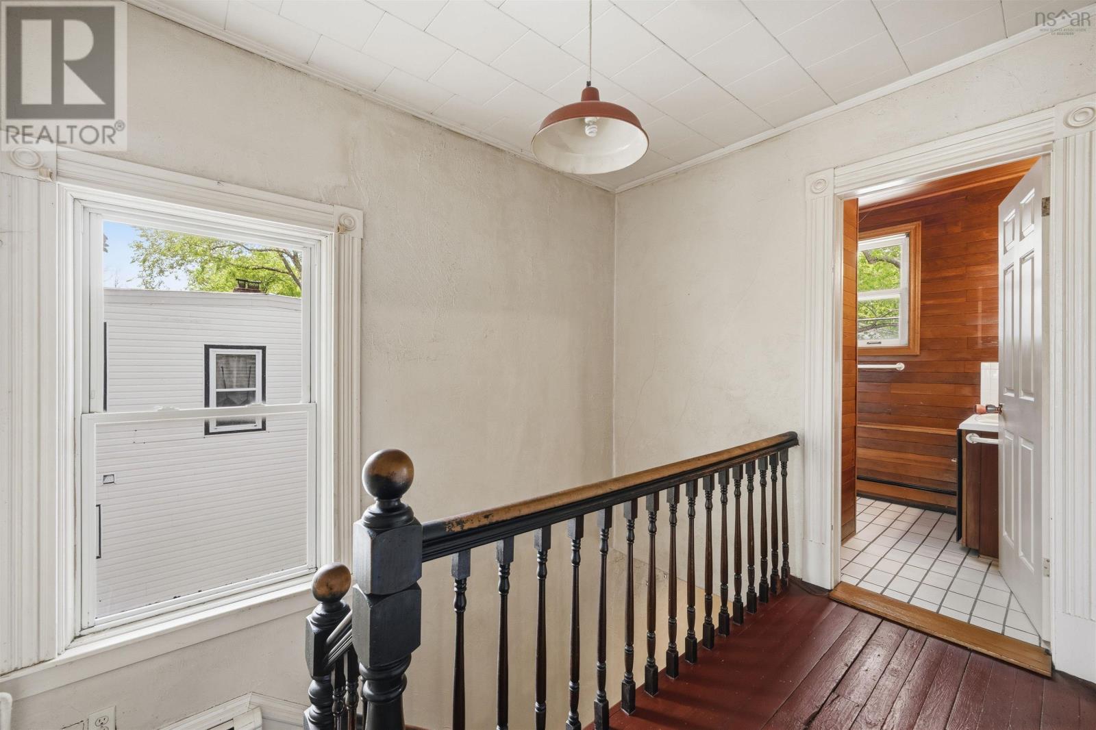 Property 36 of 42 of 6186 Lawrence Street