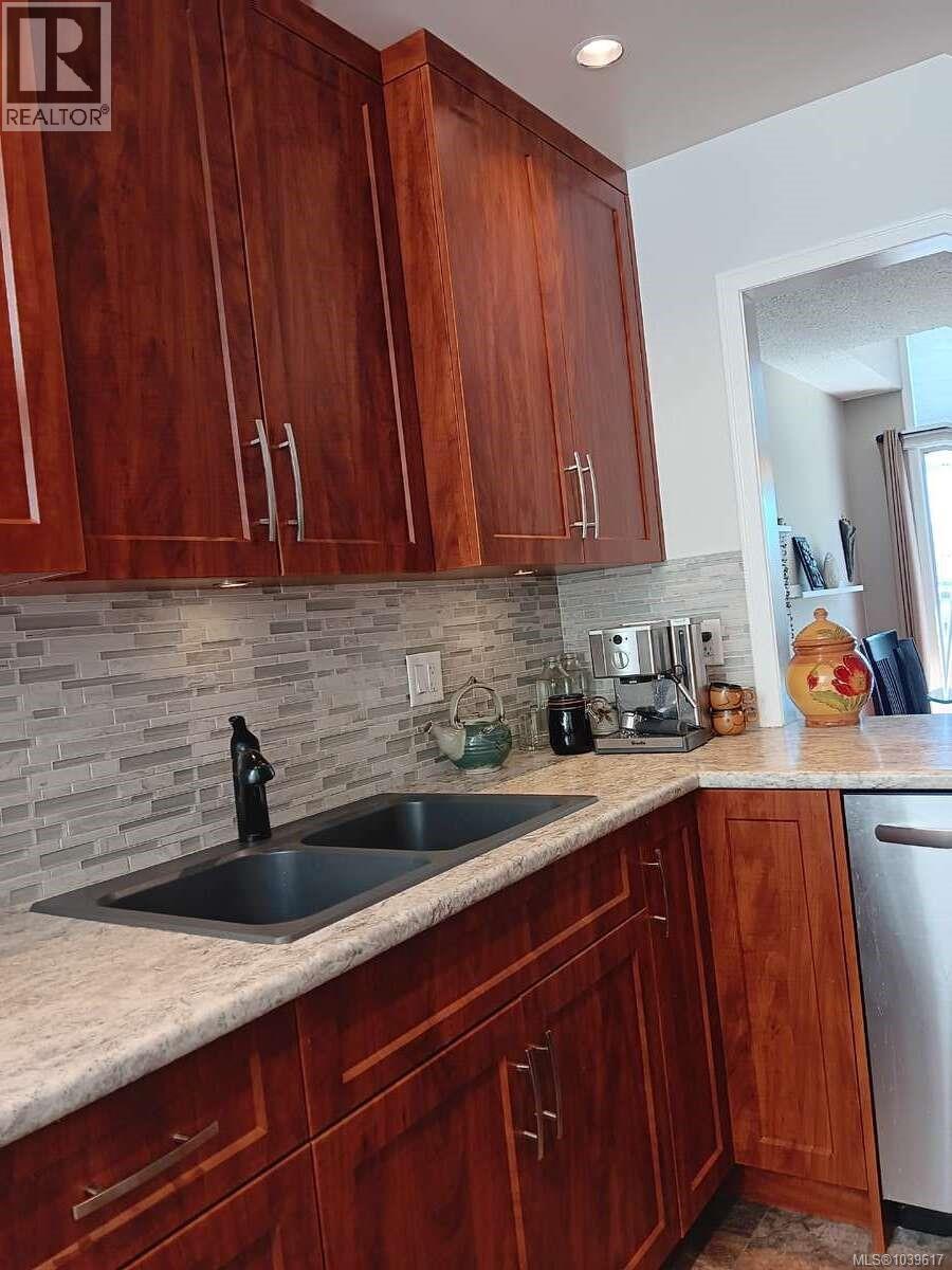 #303 10461 Resthaven Dr - 11