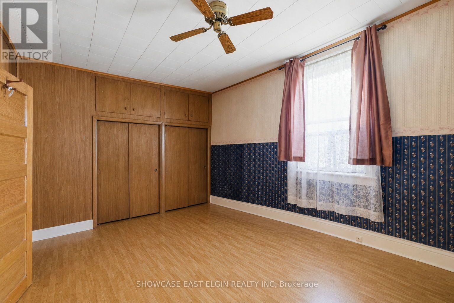 212 SYDENHAM STREET E - 17