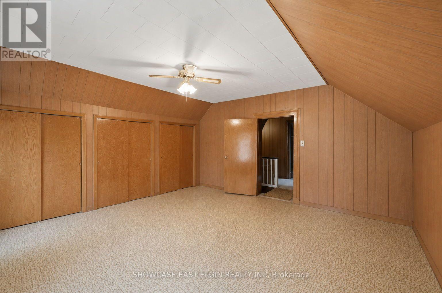 212 SYDENHAM STREET E - 29