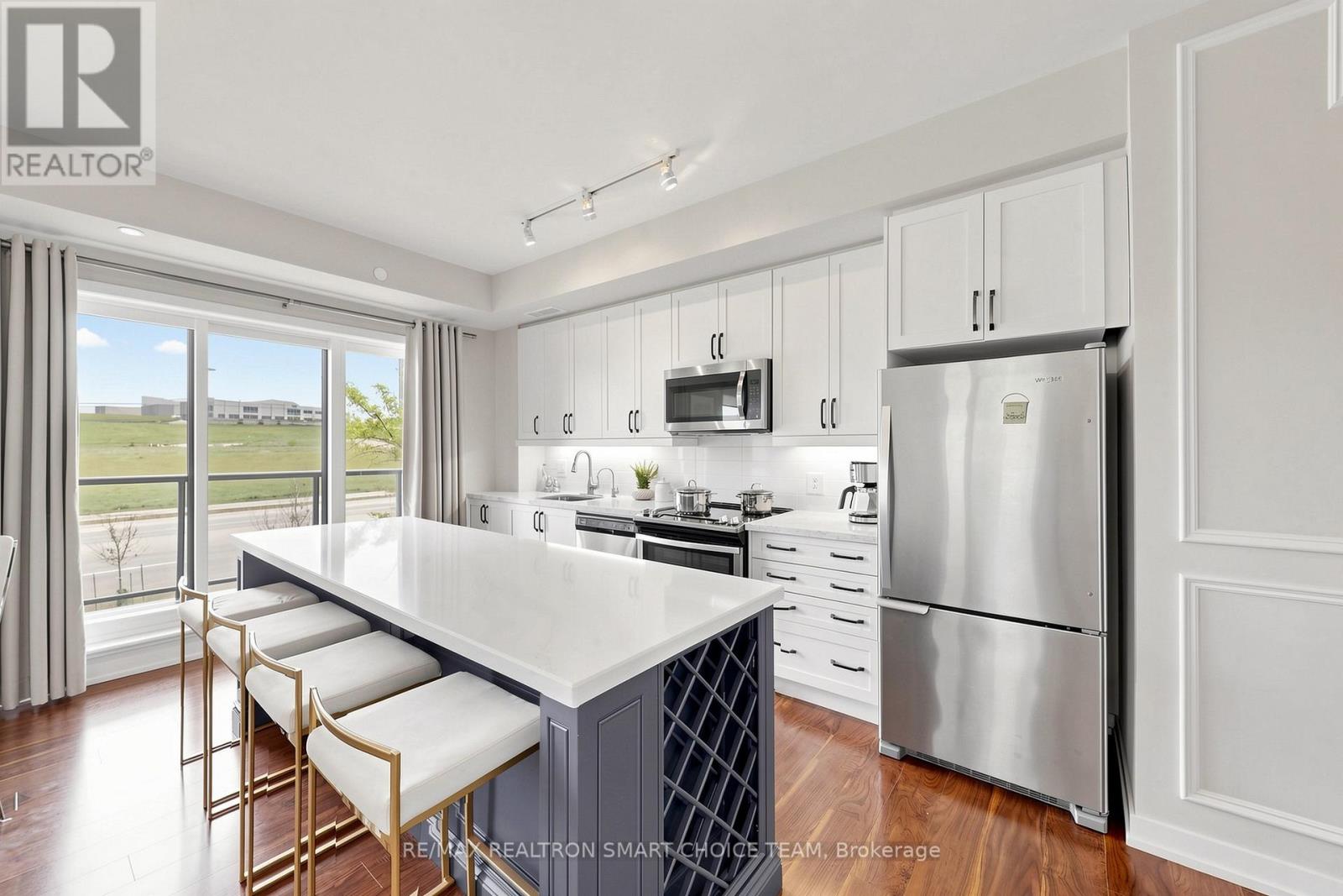 #213 555 WILLIAM GRAHAM DRIVE - Image 10