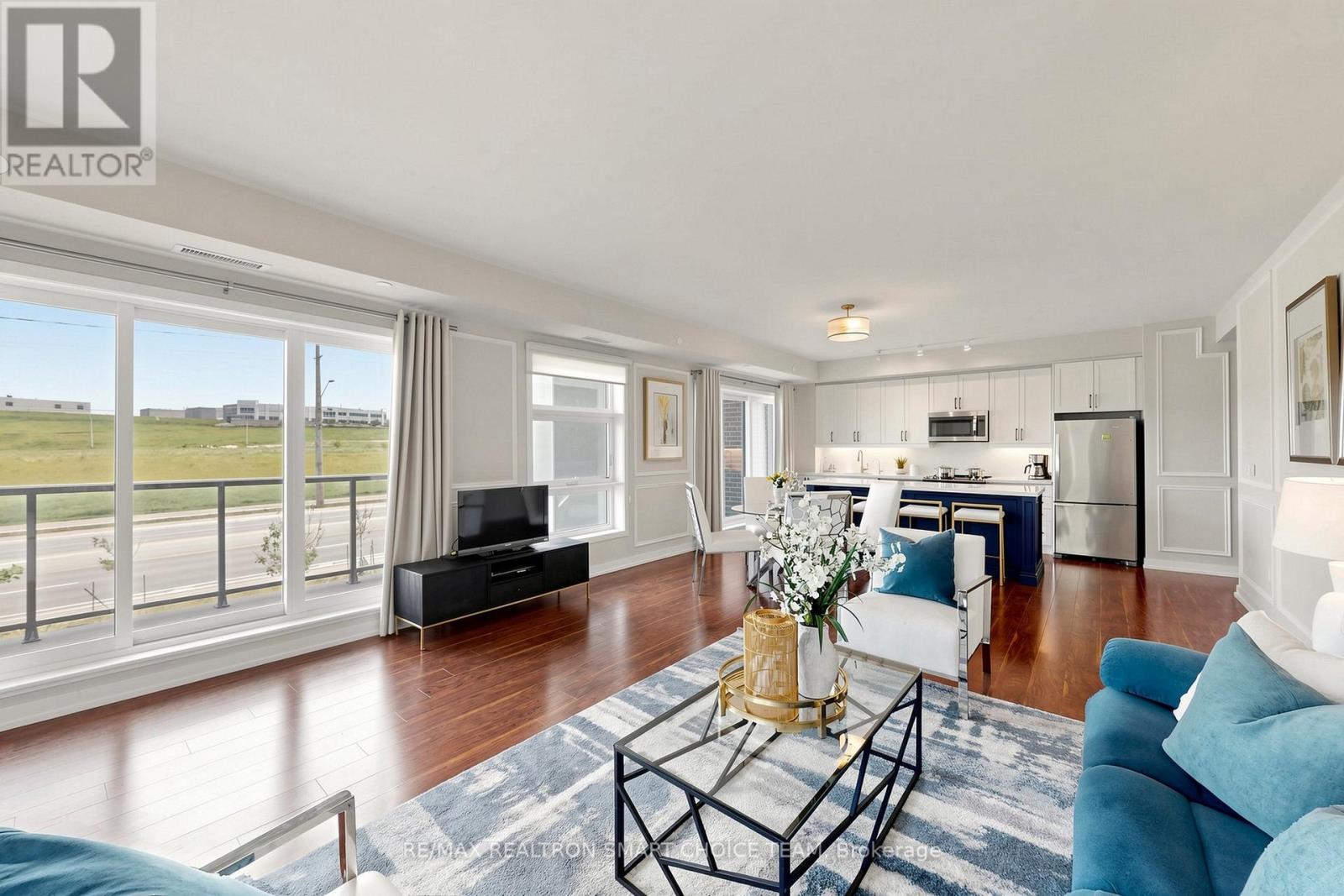 #213 555 WILLIAM GRAHAM DRIVE - Image 7