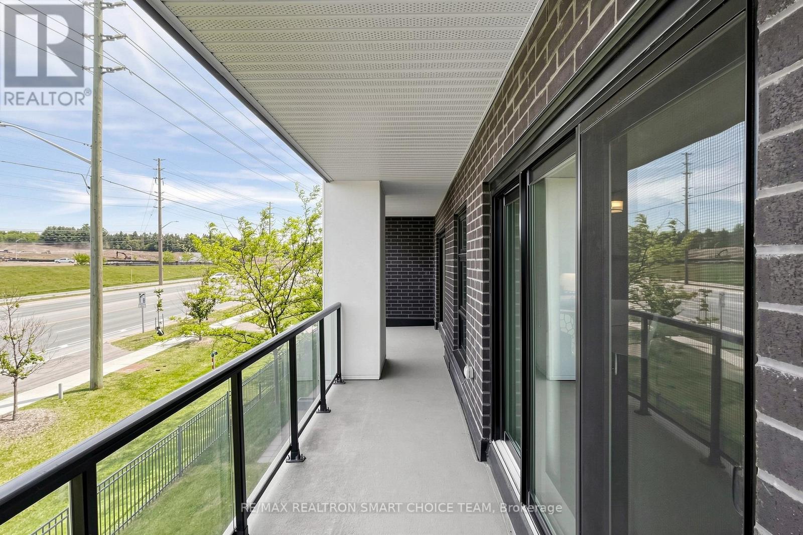 #213 555 WILLIAM GRAHAM DRIVE - Image 28