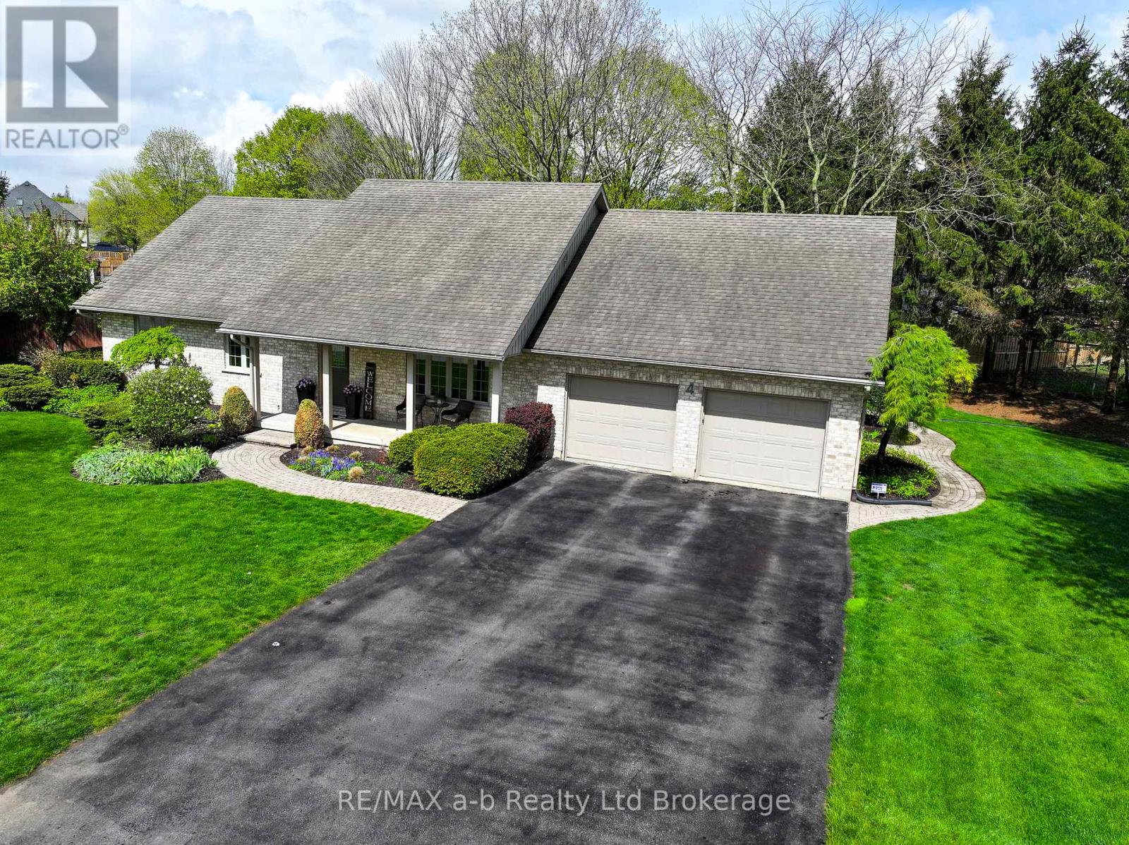 4 OTTERVIEW DRIVE - 2