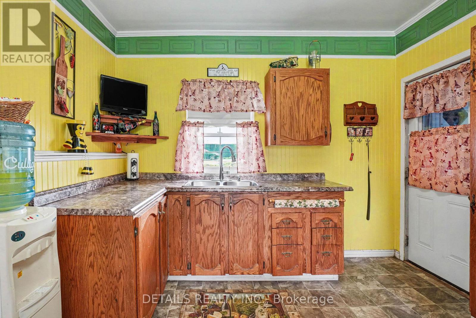 243 SOUTH GOWER DRIVE - 12