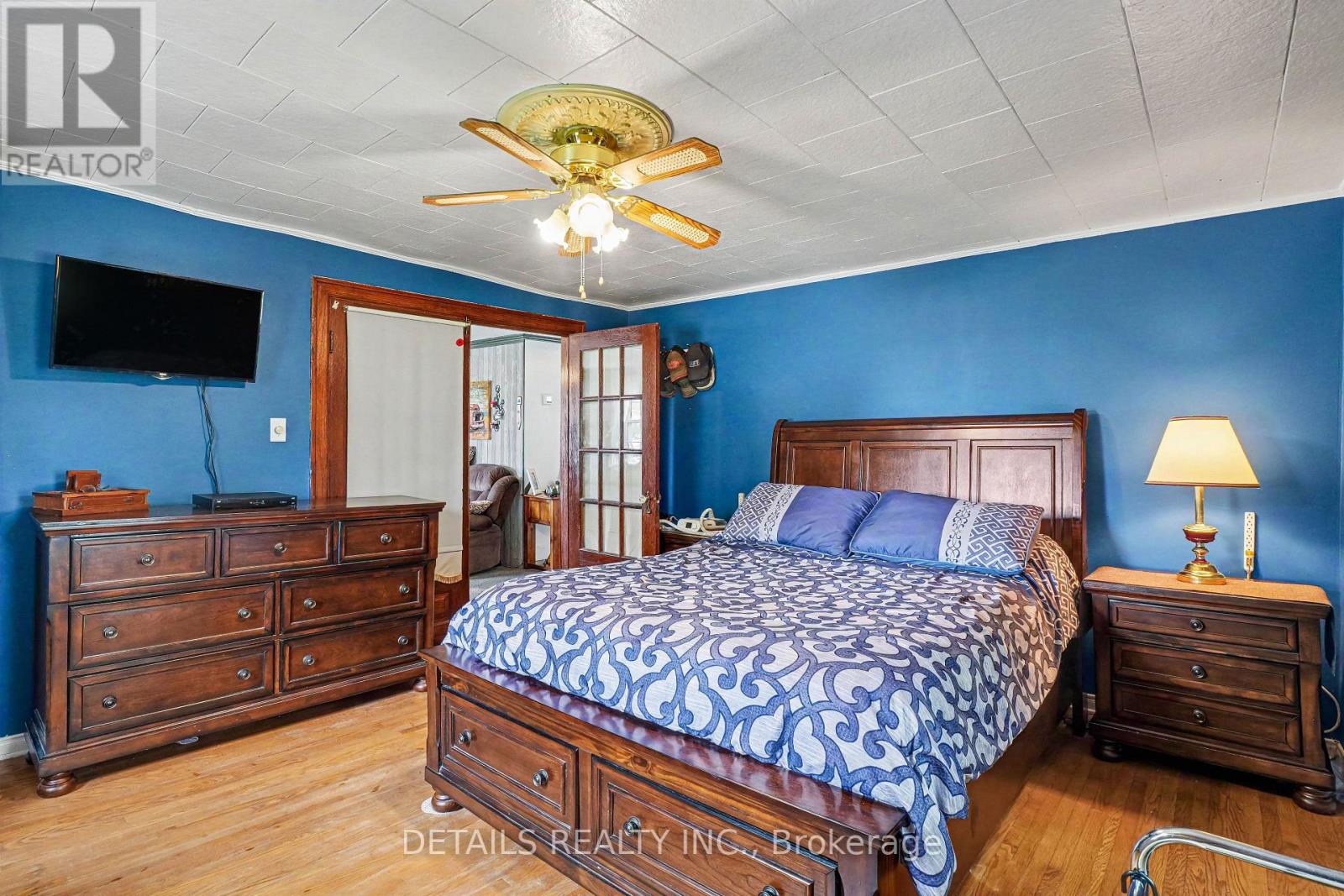 243 SOUTH GOWER DRIVE - 22