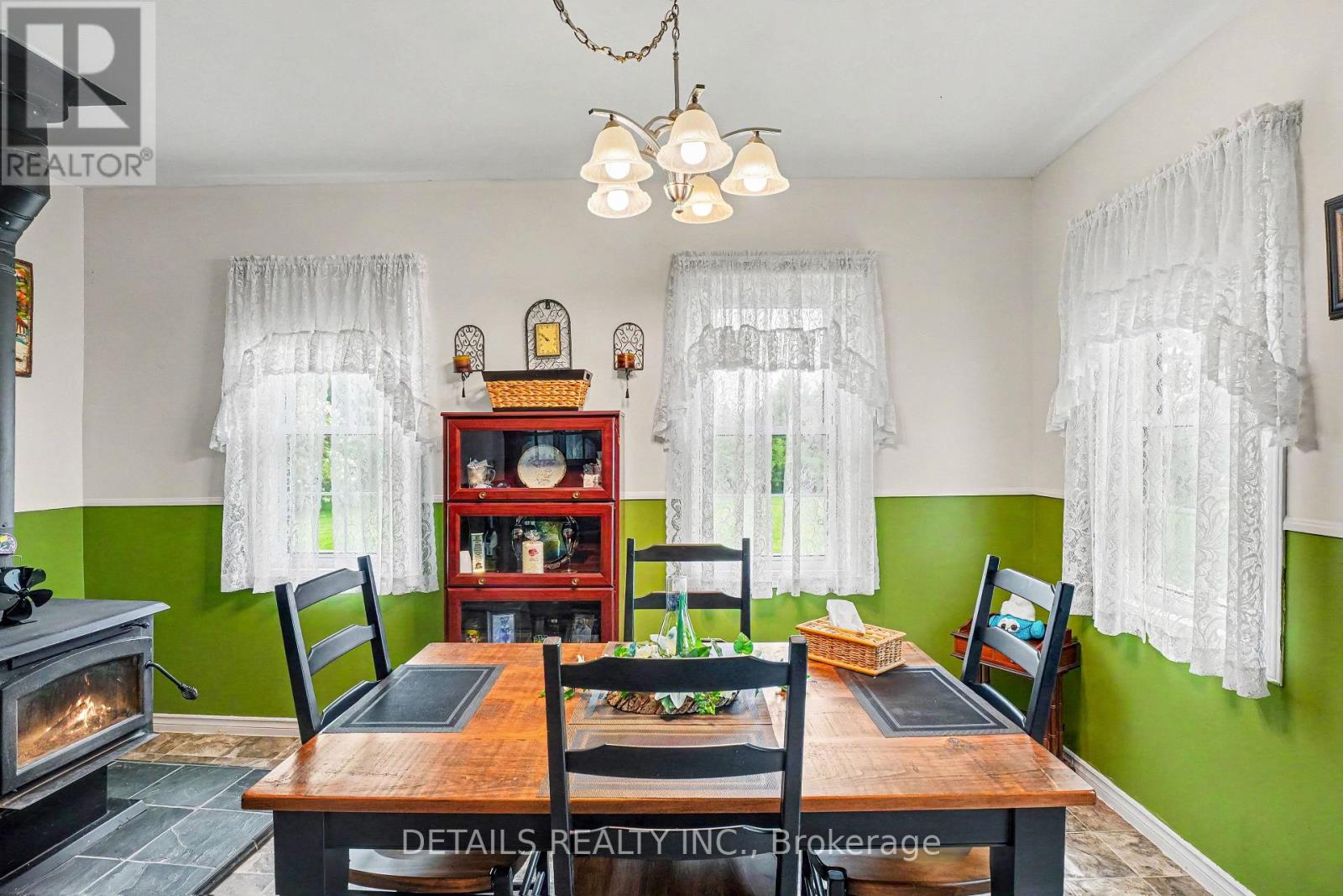 243 SOUTH GOWER DRIVE - 9