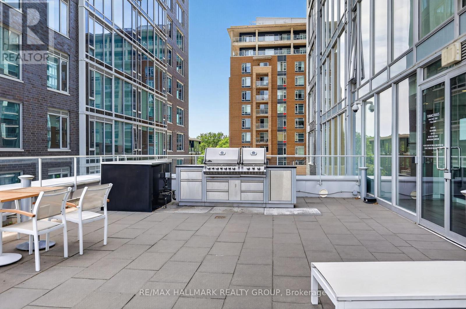 1 Bed, 1 Bath House for Sale in Ottawa – 1403 – 111 CHAMPAGNE AVENUE S, Ottawa – MLS# X13415872 - Image 36