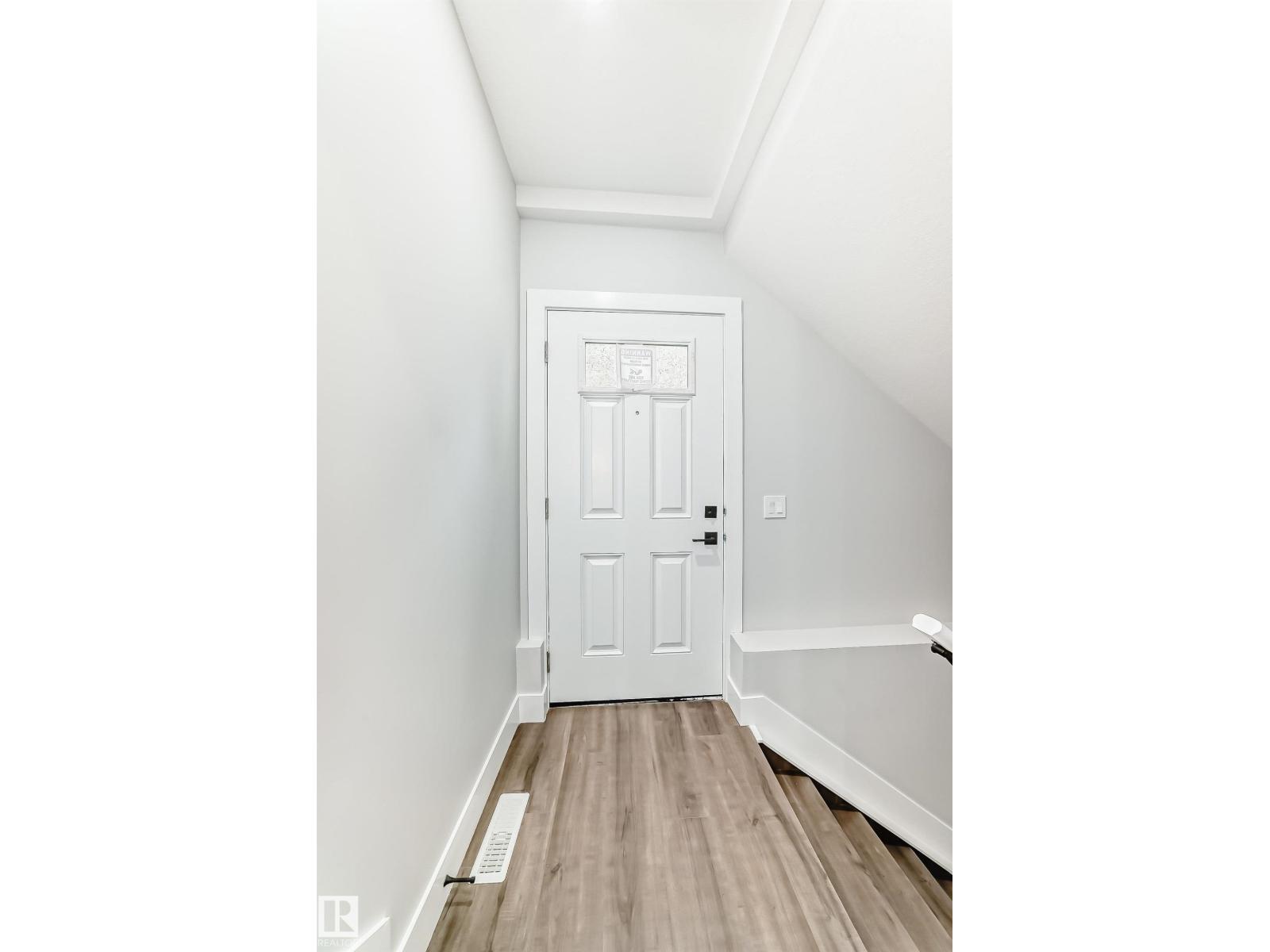11170 73 AV NW NW - 41