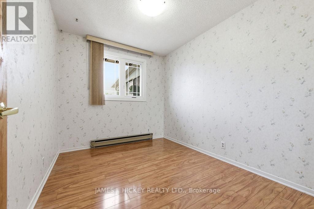 72 HERMAN STREET - 25