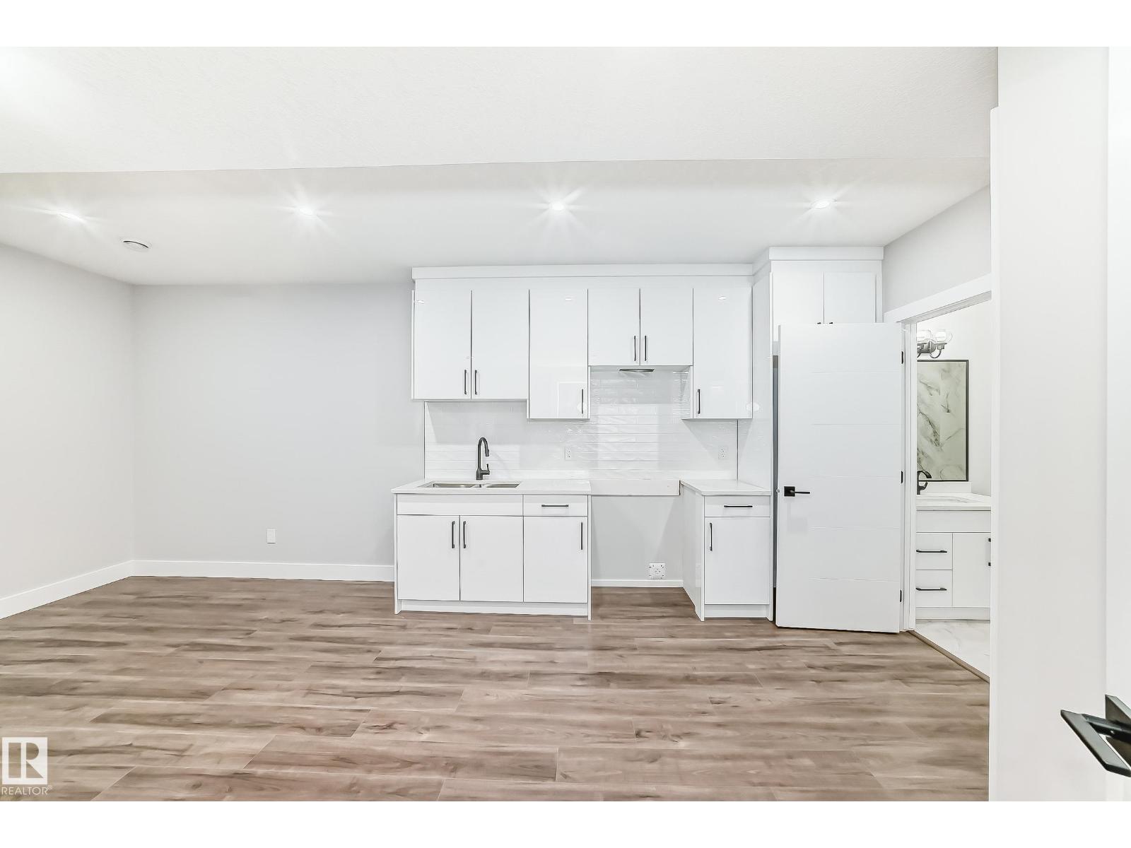 11170 73 AV NW NW - 46