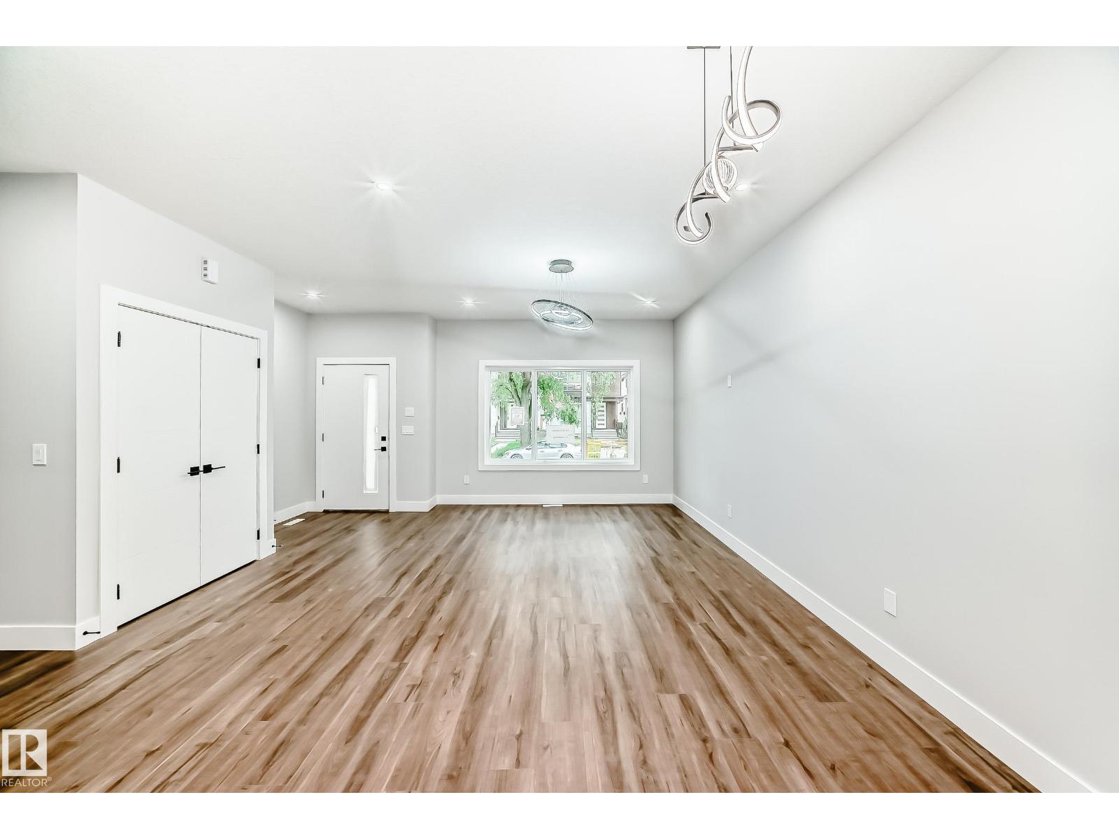 11170 73 AV NW NW - 11
