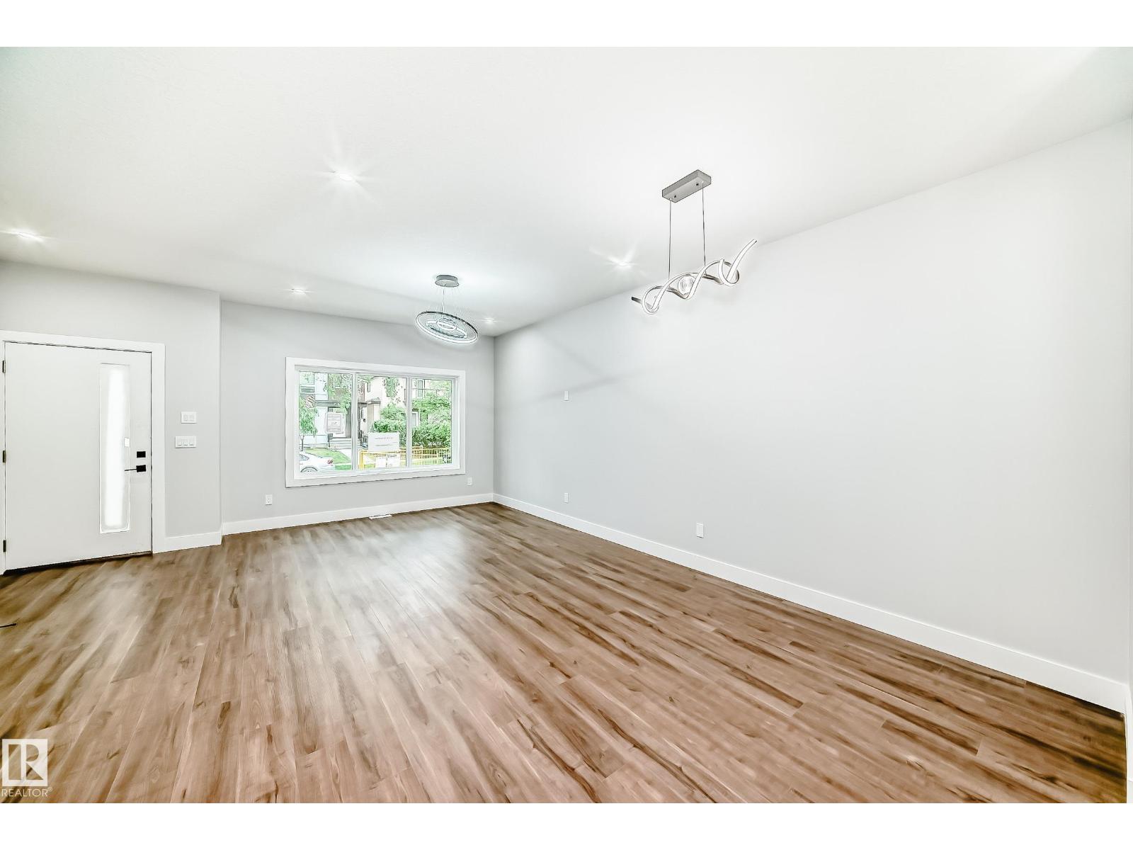 11170 73 AV NW NW - 10