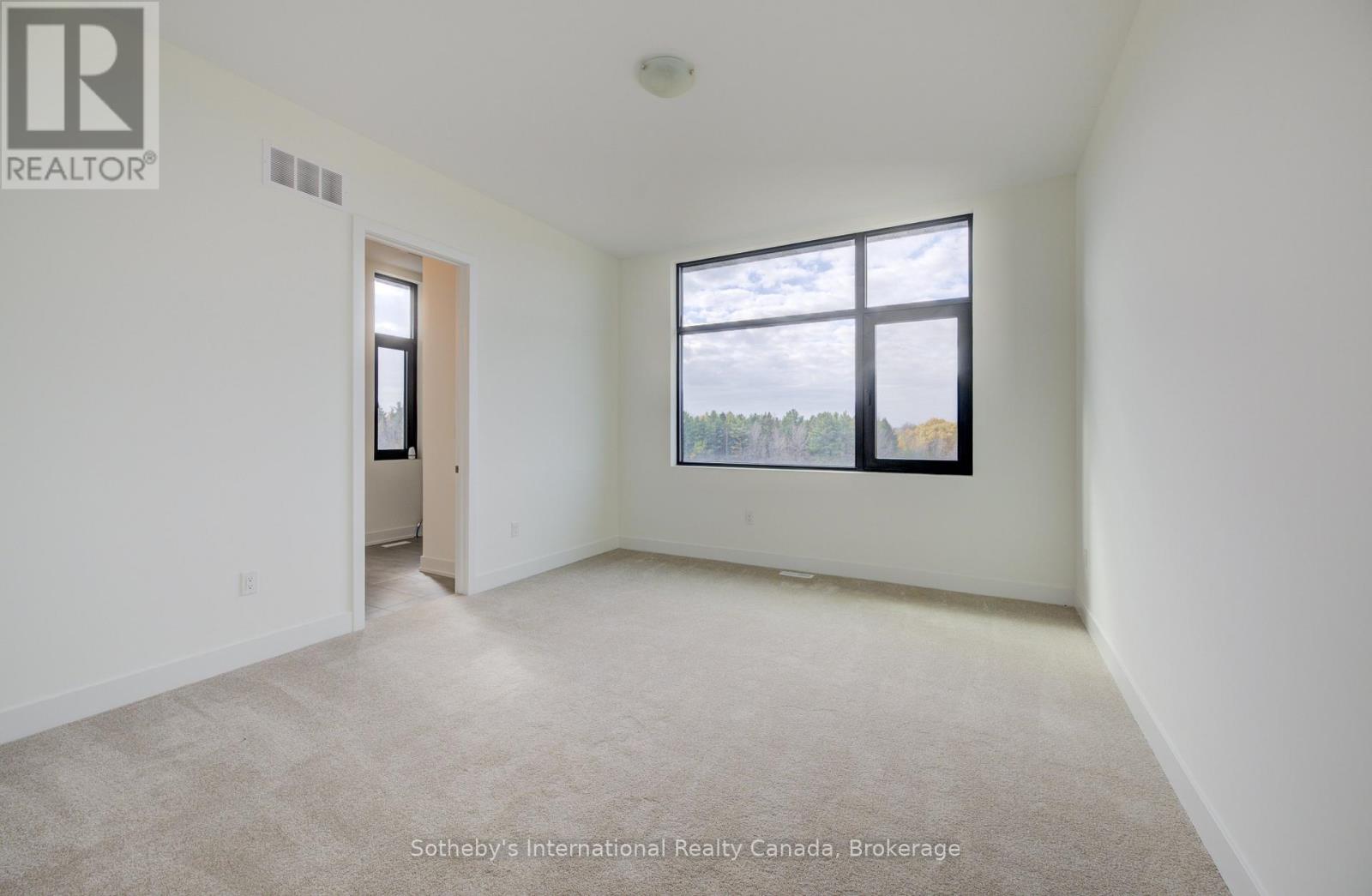 6 SUGARBUSH COURT - 27