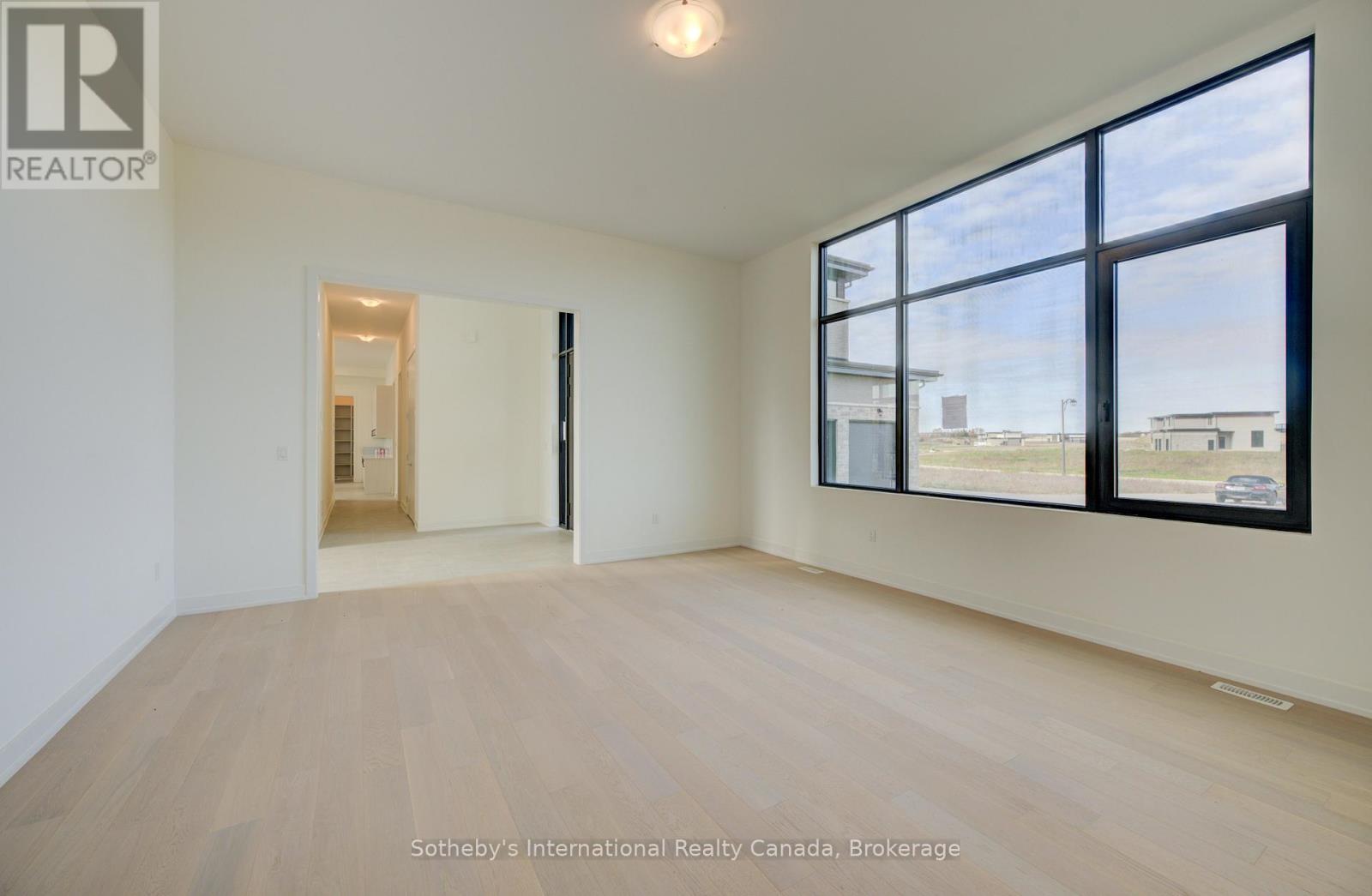 6 SUGARBUSH COURT - 5