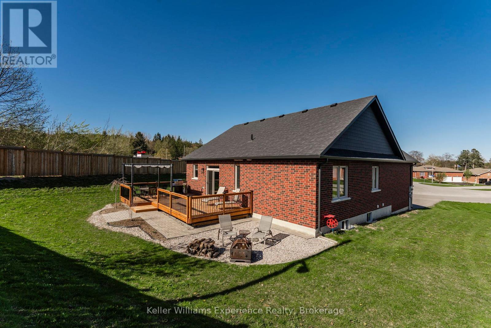 939 STOLLAR PLACE - Image 37