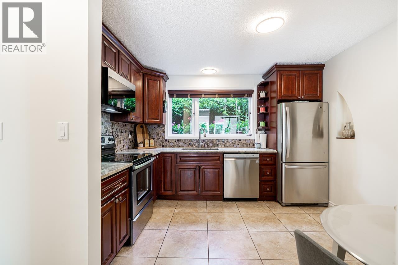 2995 CORONA DRIVE, Burnaby