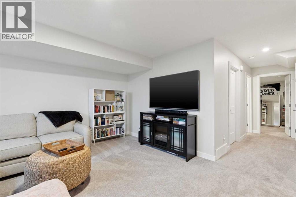 15 Larkspur Bend — photo 35