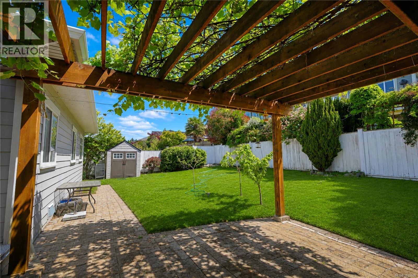 6485 Groveland Dr - 12