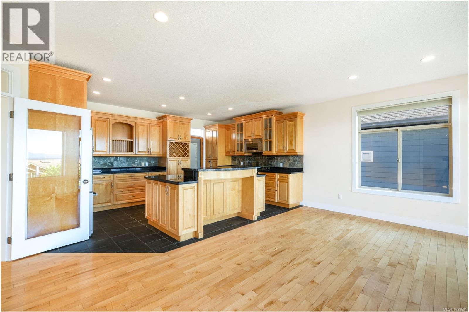 6485 Groveland Dr - 26