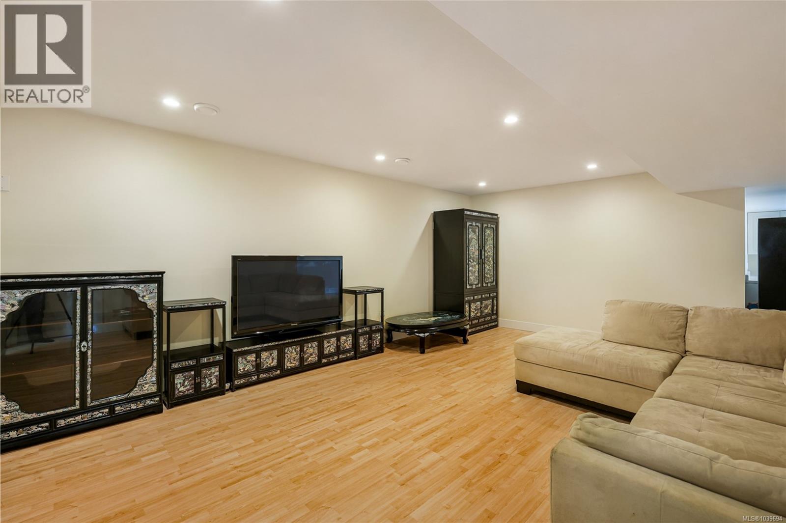 6485 Groveland Dr - 47