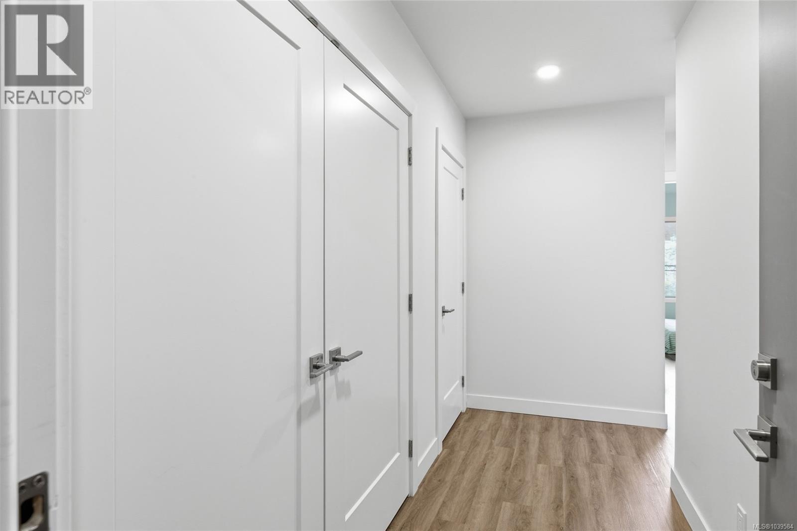 #202 135 Haliburton St - 8