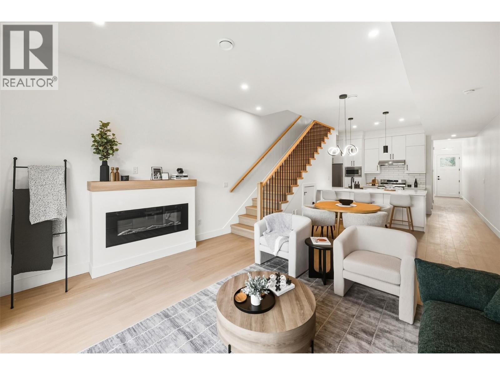 #3 194 Maple Place - 17