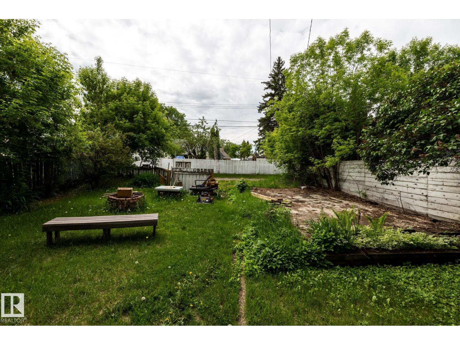 5919 121 AV NW — photo 45