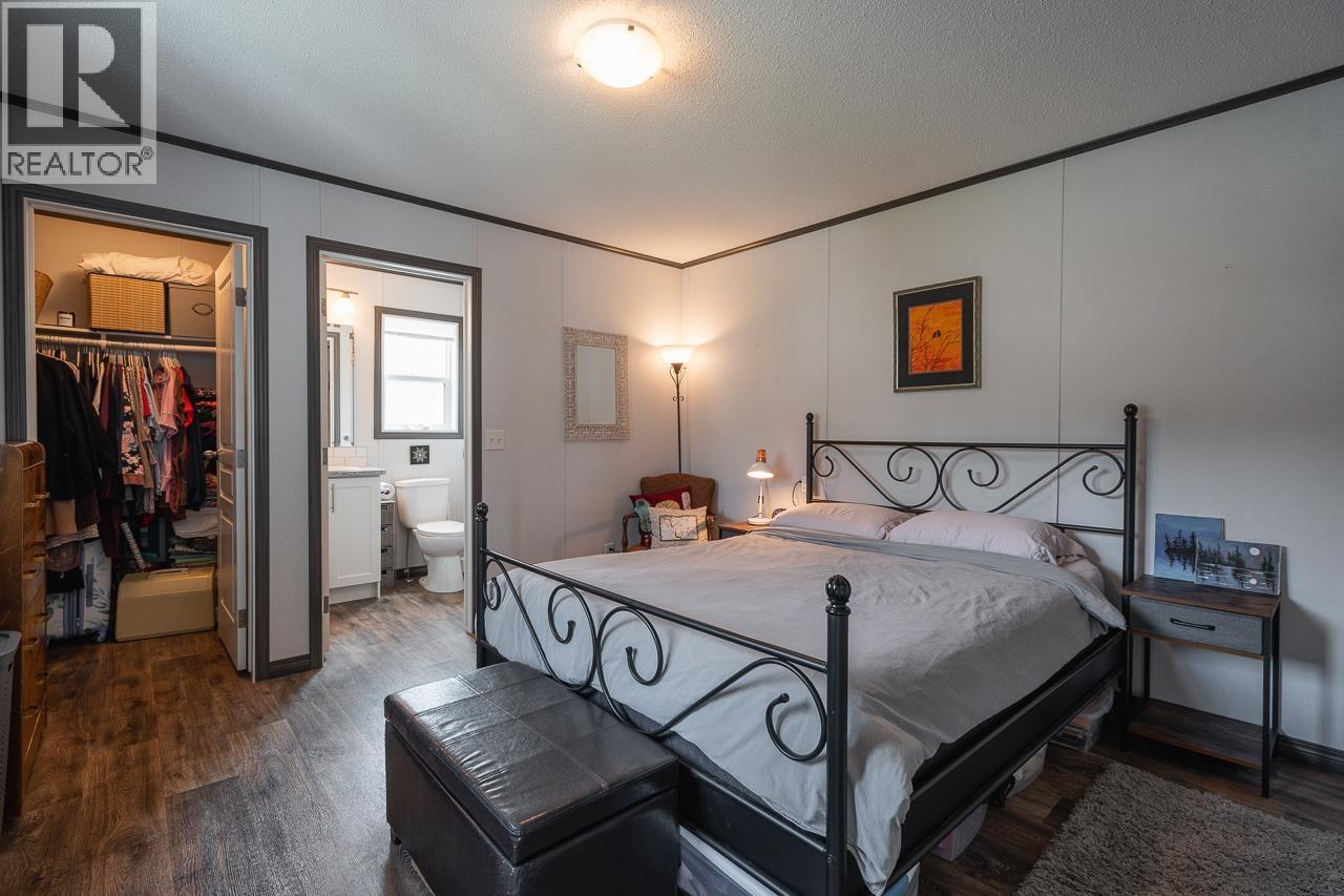 27 4072 LAC LA HACHE STATION ROAD, Lac La Hache