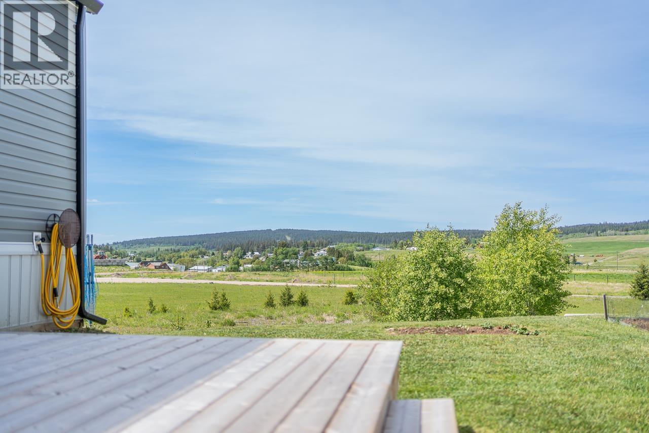27 4072 LAC LA HACHE STATION ROAD, Lac La Hache