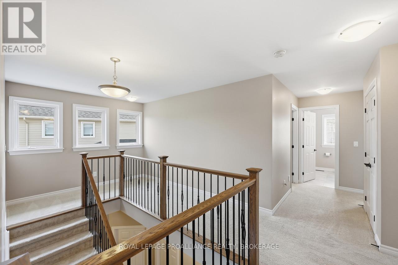 561 SAVANNAH COURT - 29