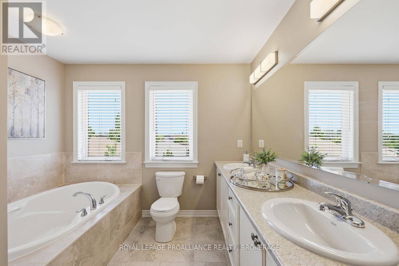 561 SAVANNAH COURT - 34