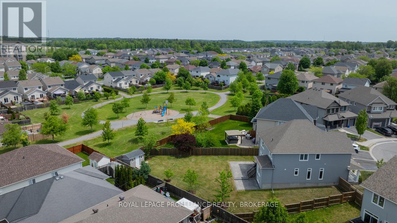 561 SAVANNAH COURT - 42