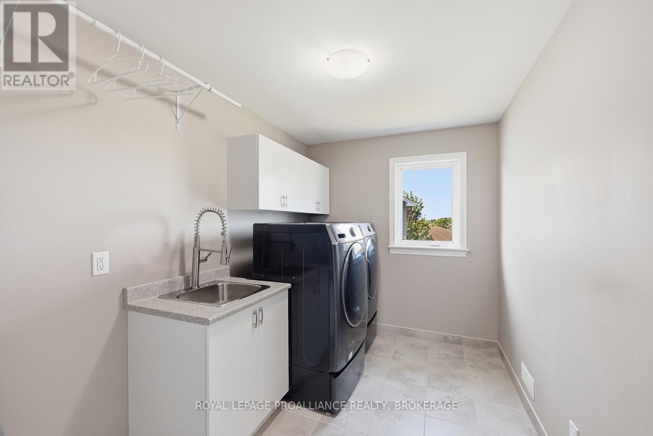 561 SAVANNAH COURT - 38