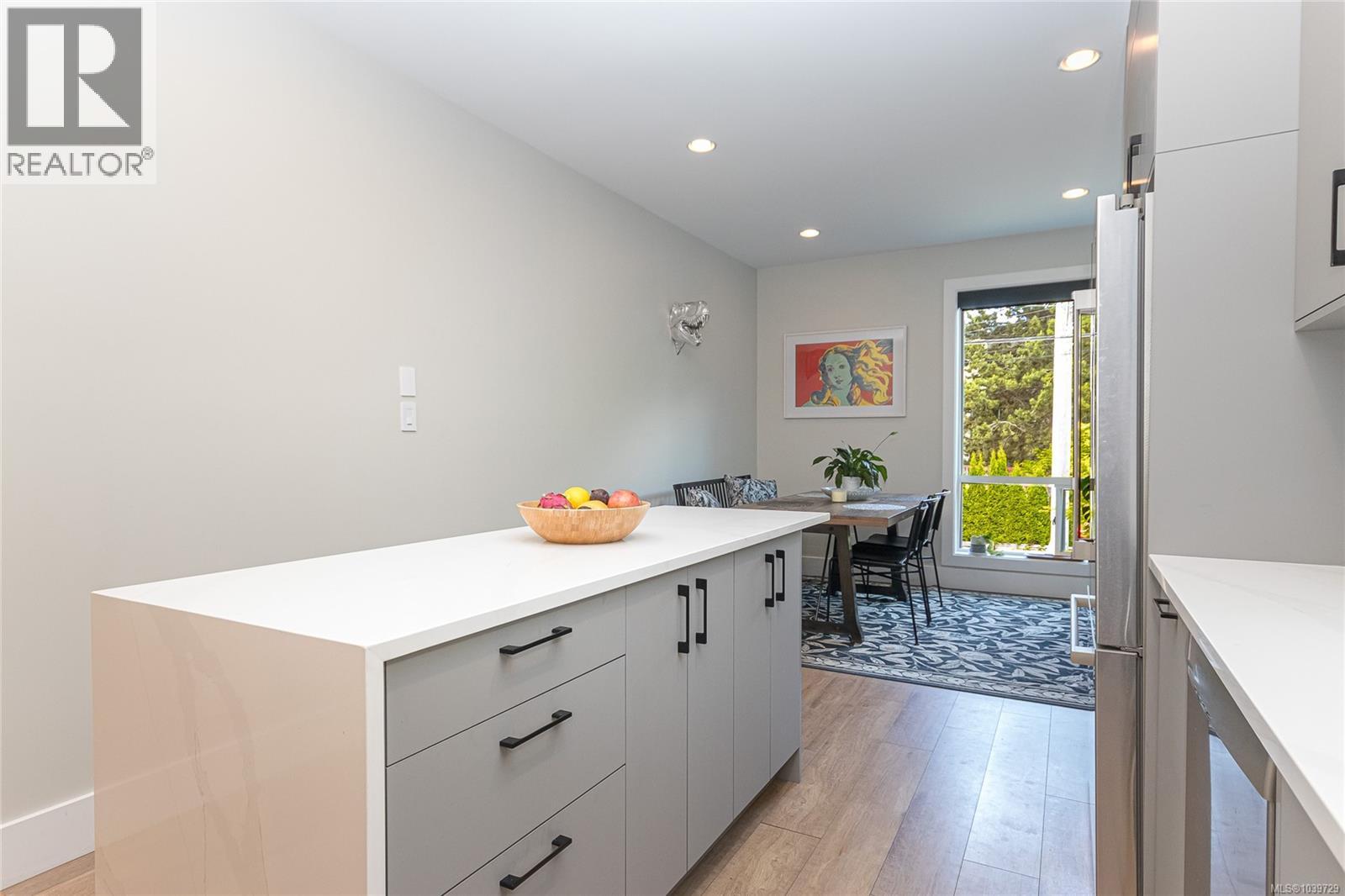117 St. Lawrence St - 10