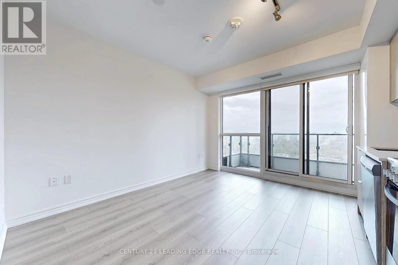 #2109 395 BLOOR STREET - 4