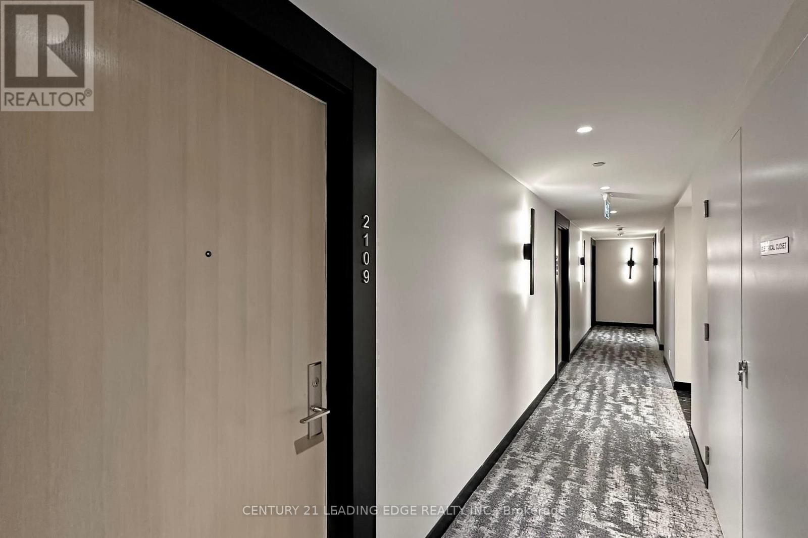 #2109 395 BLOOR STREET - 9