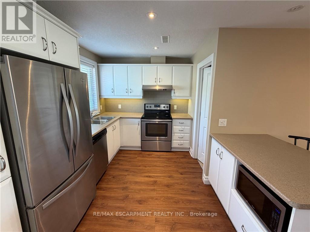 5 JACZENKO TERRACE - 3