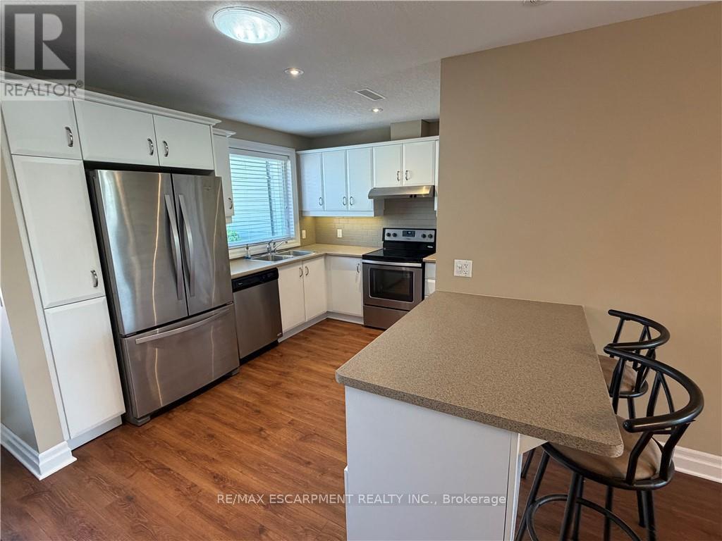 5 JACZENKO TERRACE - 4