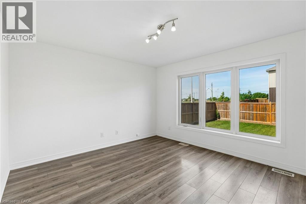 4 VIGER Drive - 15