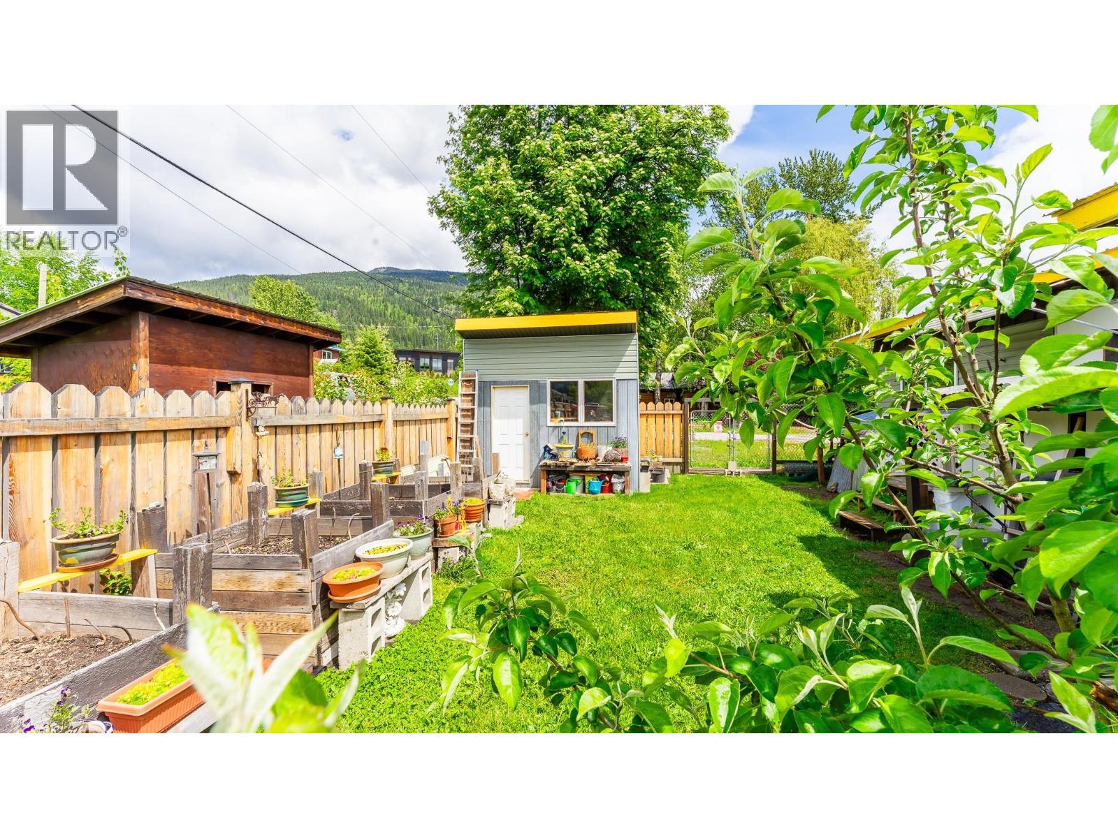 #28 318 Humbert Street - 2