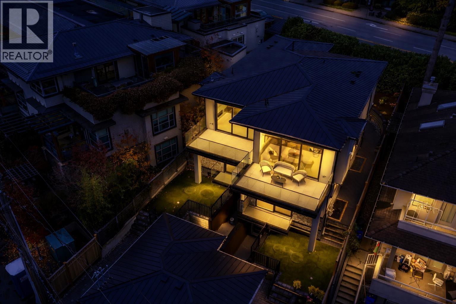 2380 MARINE DRIVE, West Vancouver