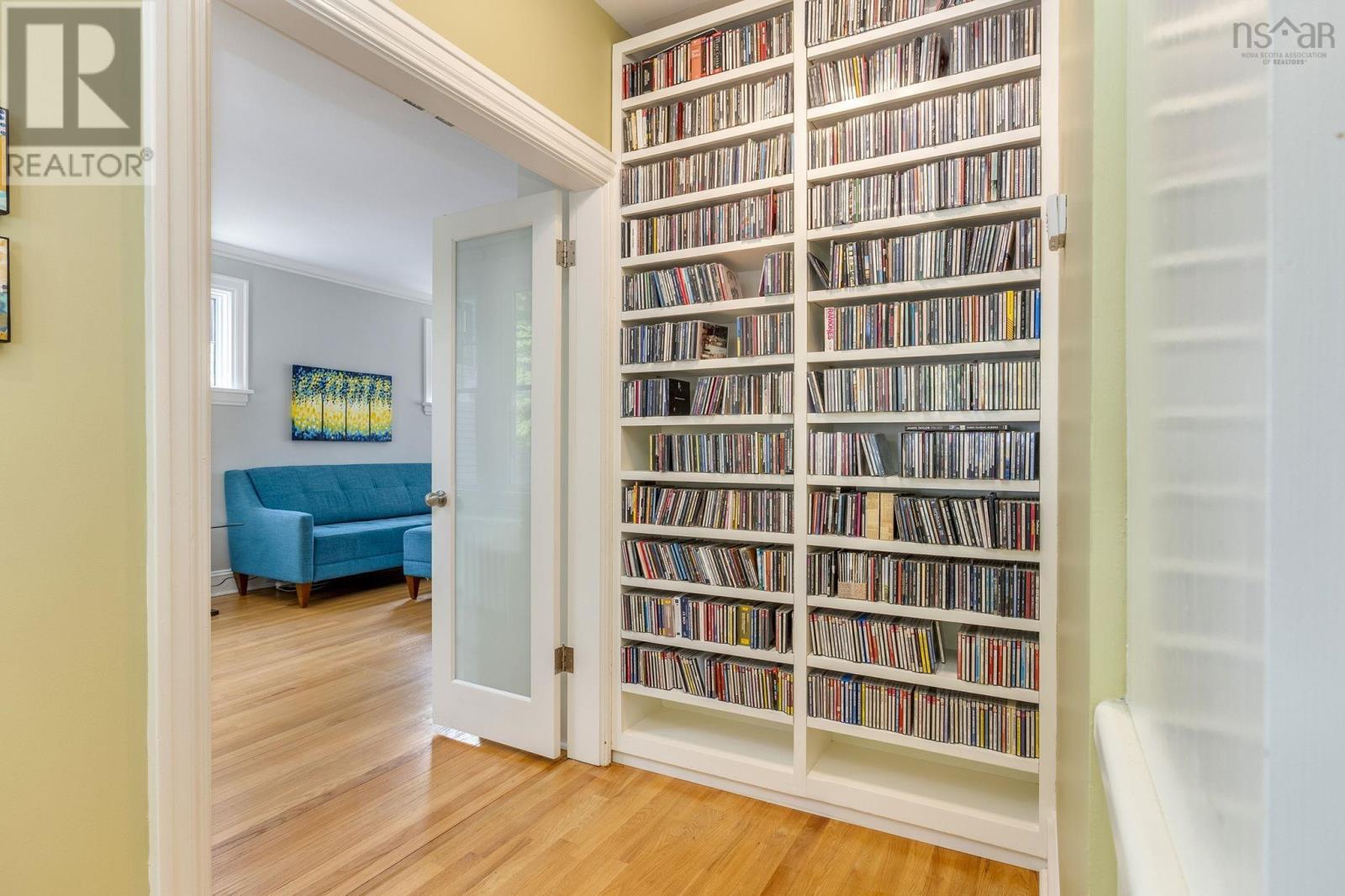 Property 24 of 51 of 1153 Dalhousie Street