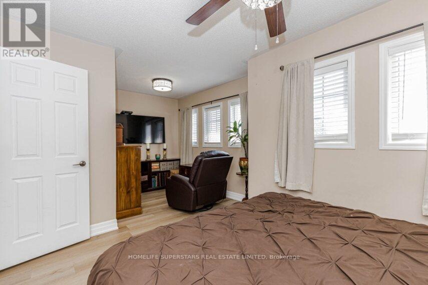 50 CULTURE CRESCENT - 20
