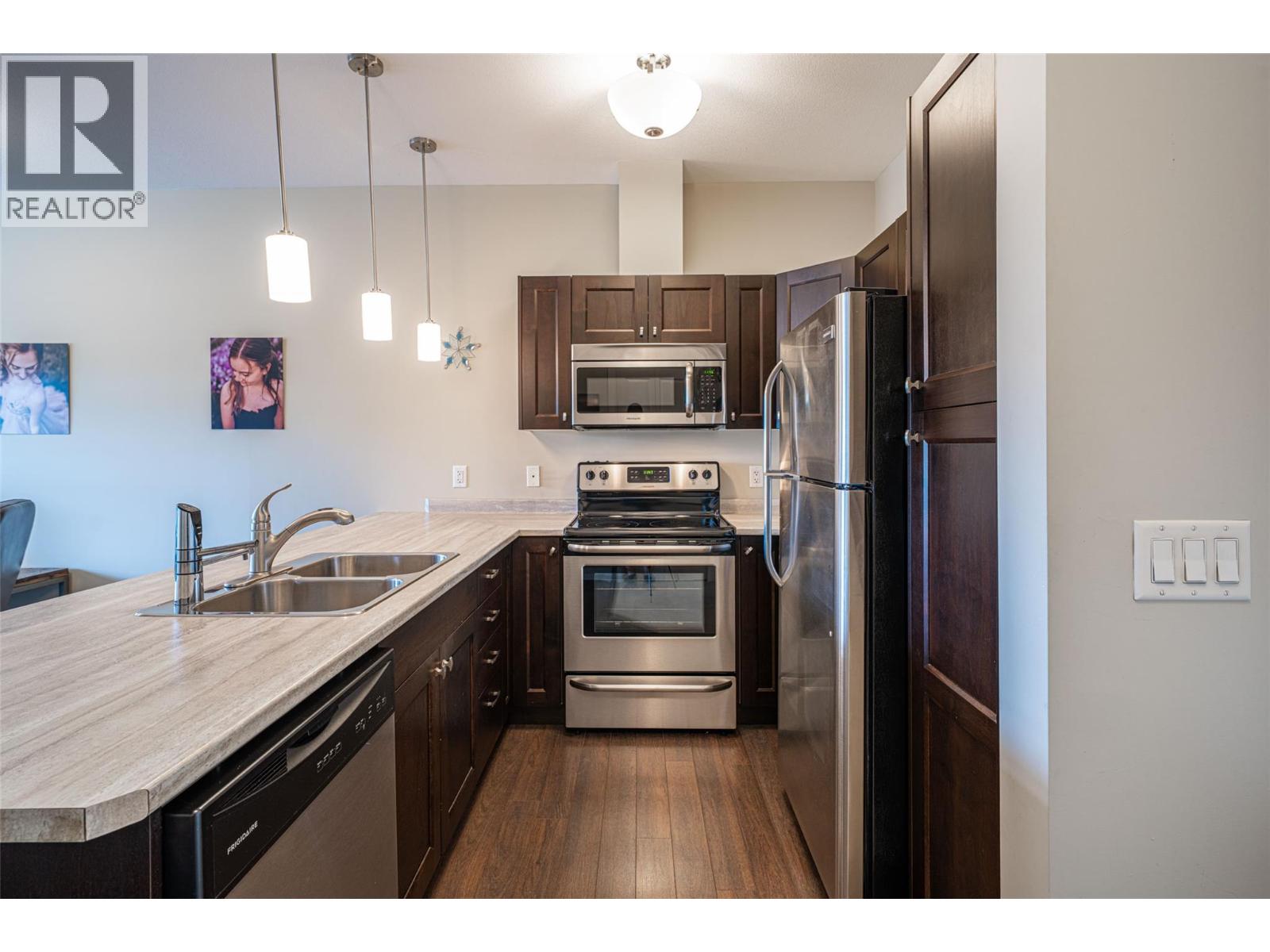 414 3010 35th Street, Vernon